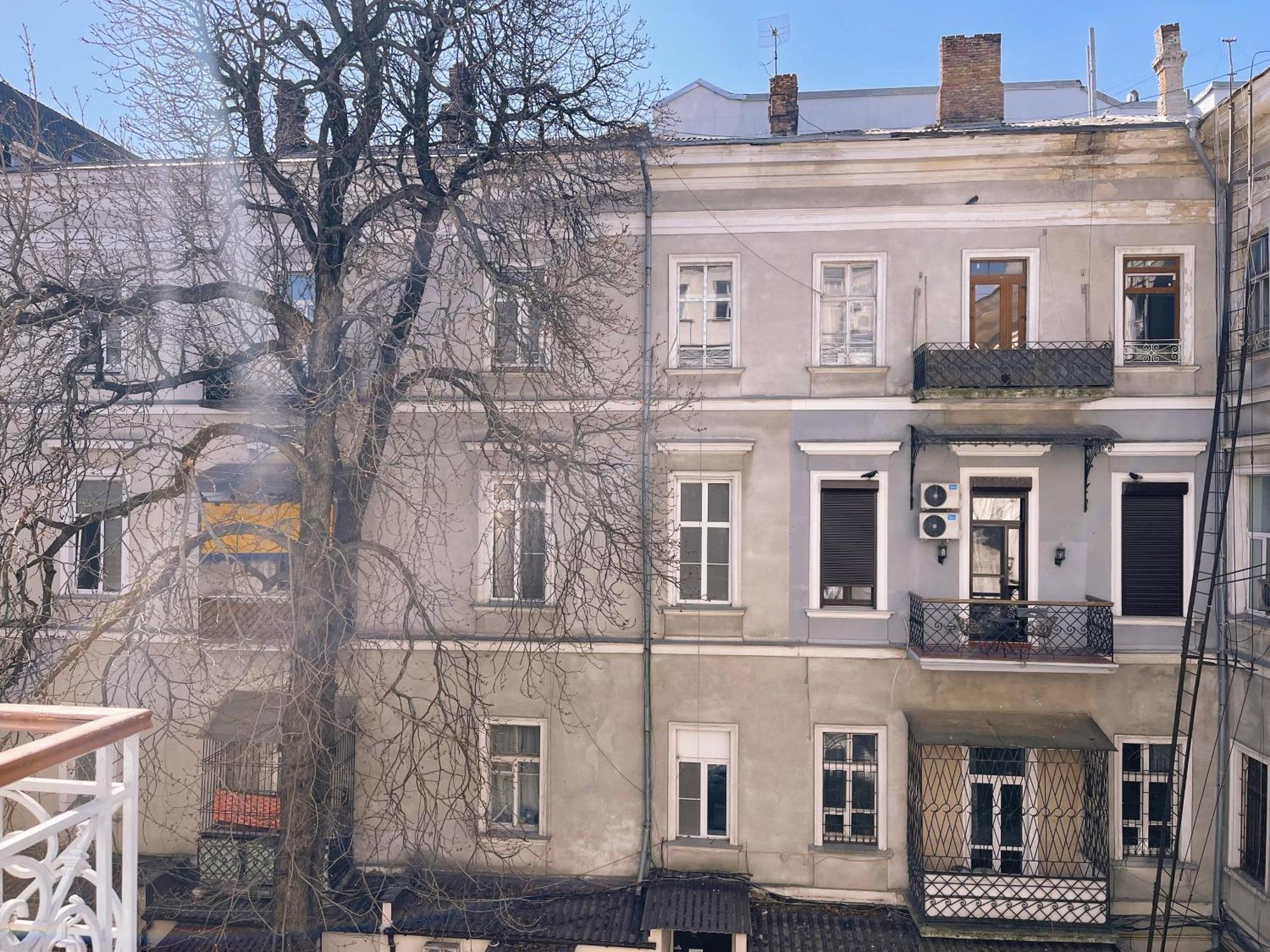 Continental 4*