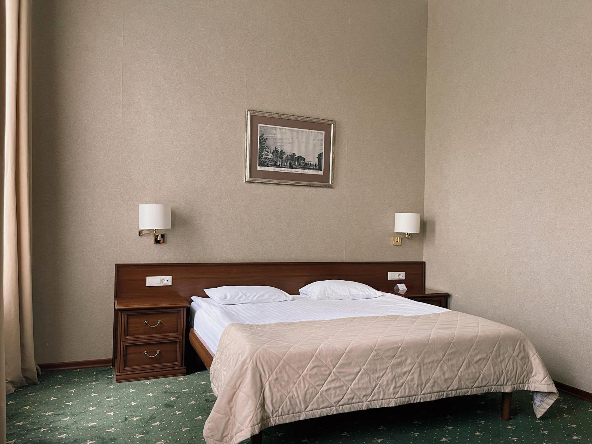 Continental 4* Odessa