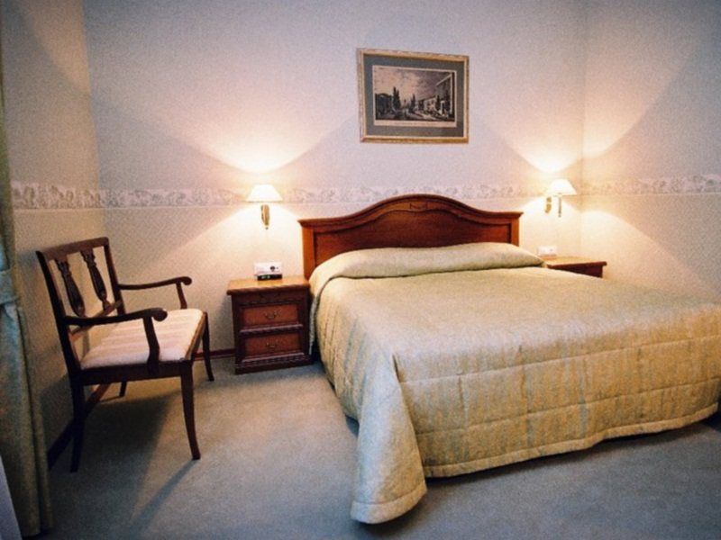 Continental 4*